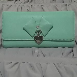 Nine West wallet